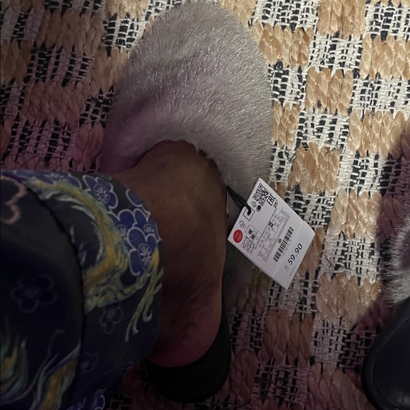 Zara Gray Furry Mules - Picture 8 of 9